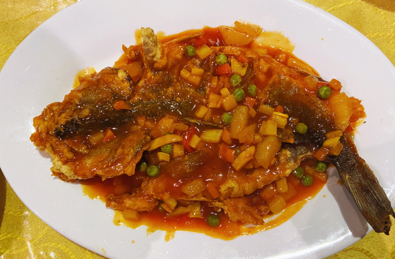 100. PESCE AGRODOLCE Spigola