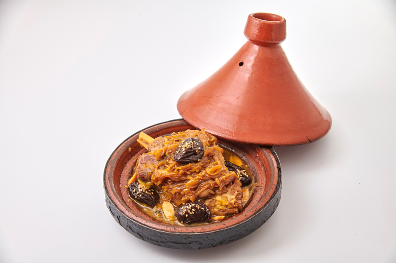 Tajine à l'Agneau ou de Poulet fermier aux pruneaux et amandes