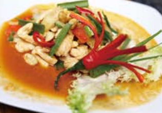 59. Pollo con salsa curry rossa