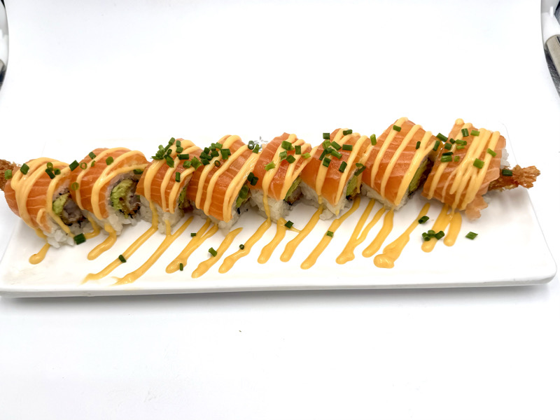 TOP17. Tempura Saumon Roll