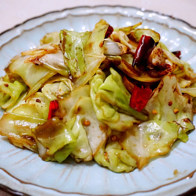 Chou sauté pimenté