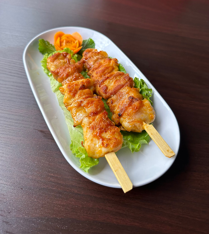 81. Brochettes de poulet citronnelle saté