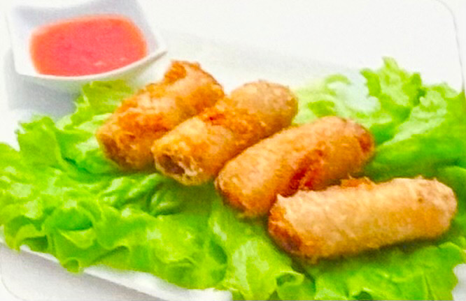 114A. Nems au poulet (4 pièces)