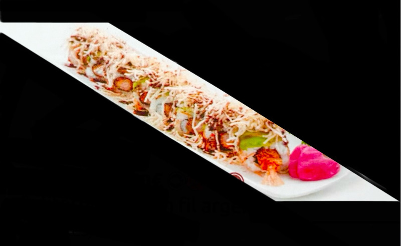*219A. California dragon croustillant aux oignons (8 pièces) à l’intérieur tempura crevettes