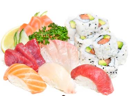 M29. 9 Sashimi, 3 Sushi, 8 California saumon,