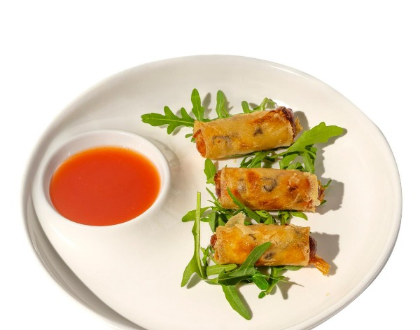 9. Spring Rolls with Shrimps 3 pcs (4,6)