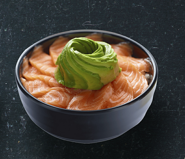 Chirashi saumon avocat