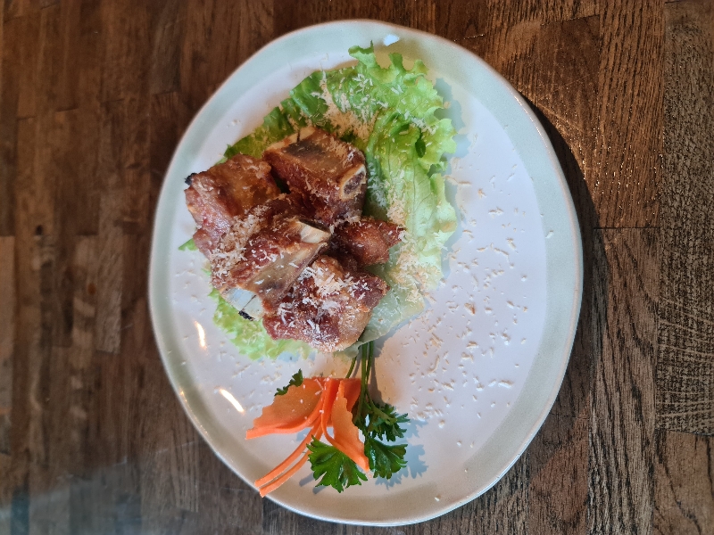 Travers de porc à la noix de coco
