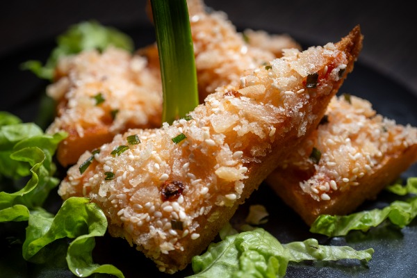 Bruschetta de crevettes et sésame (3 pièces)