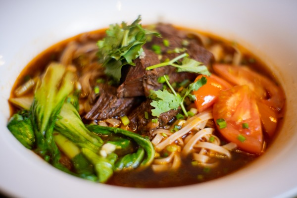 Soupe de nouilles au bœuf braisé
