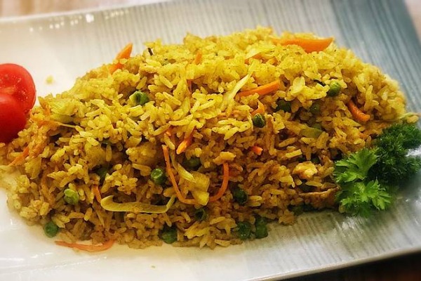 G8. Riz sauté au poulet