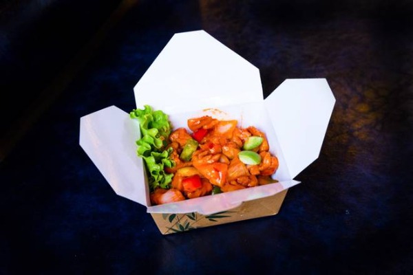 P3. Poulet sauce piquante