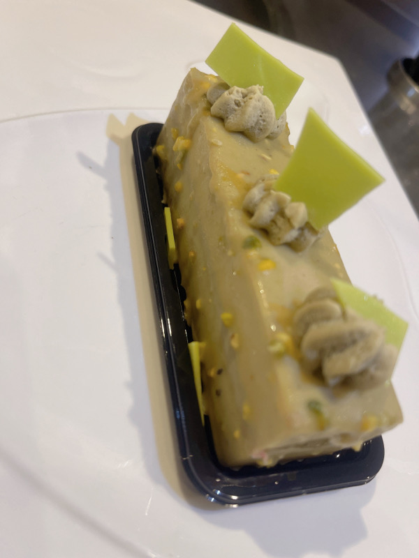 394 TRONCHETTO PISTACCHIO È LAMPONE