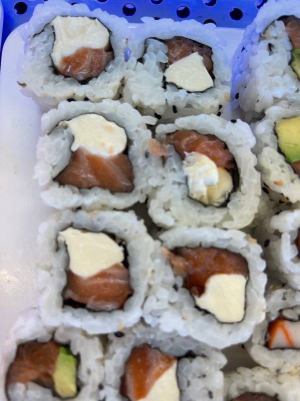 California fromage saumon 8 pièces 
