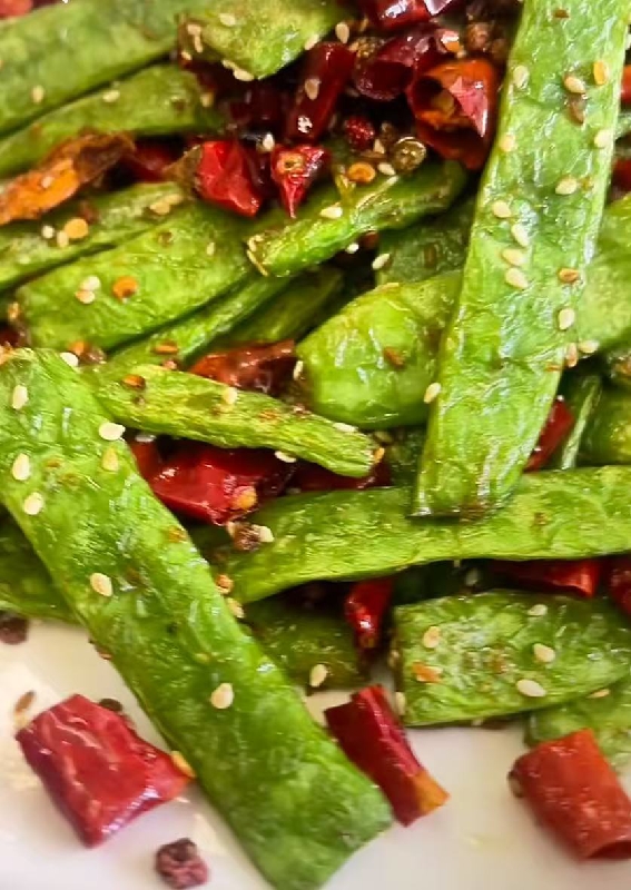 干煸豆角（猪肉碎）