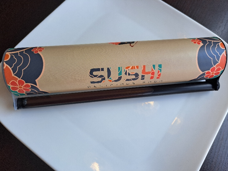 Pop sushi(california tempura avocat cheese)