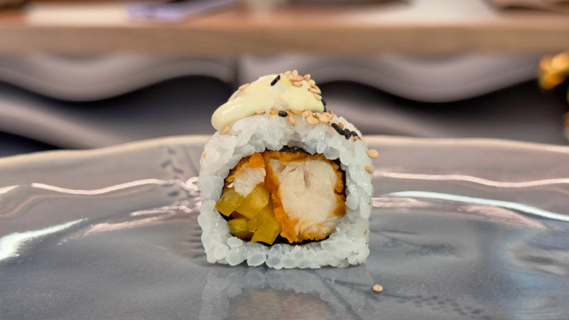 U05.Uramaki Poulet(4pcs)