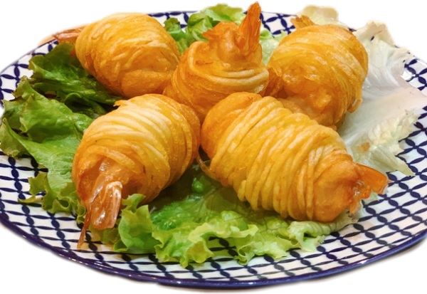 E16. Rouleaux aux crevettes et pommes de terres (5 pièces)