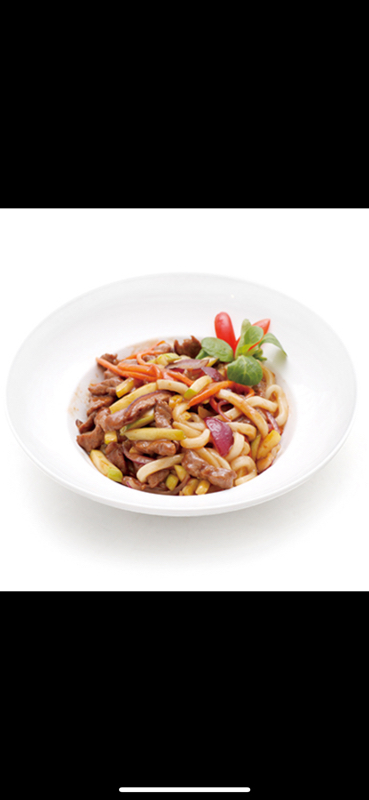 N13. Udon sauté au boeuf