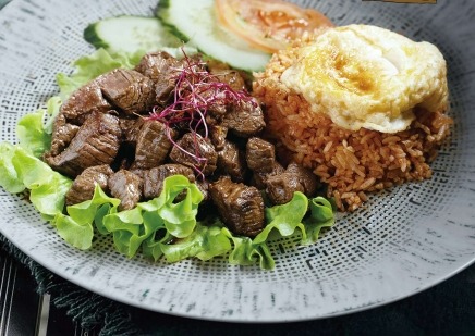 T59 RIZ LOC LAC SAUTÉ AU BOEUF ET AUX LÉGUMES
