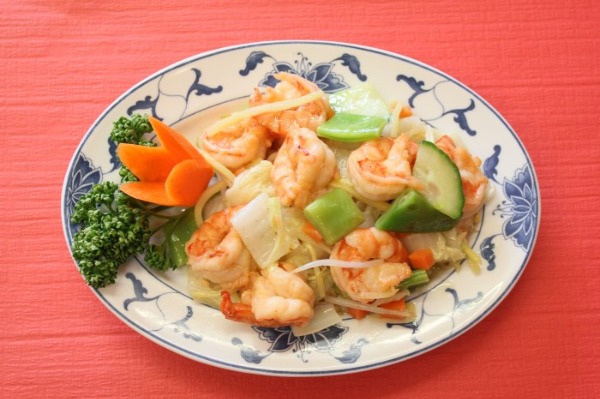 54. Crevettes aux légumes