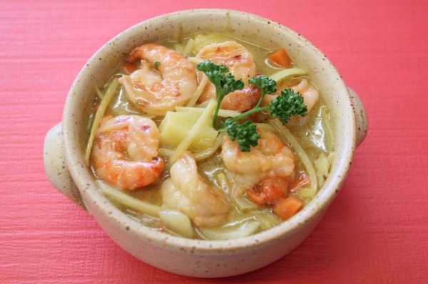 53. Crevettes au curry jaune