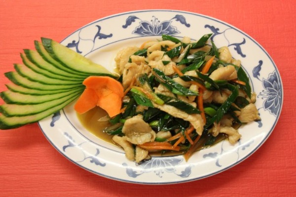 37. Poulet sauté aux poireaux