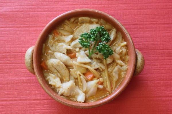 31. Poulet au curry rouge