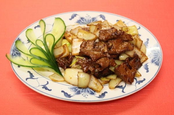47. Boeuf aux oignons