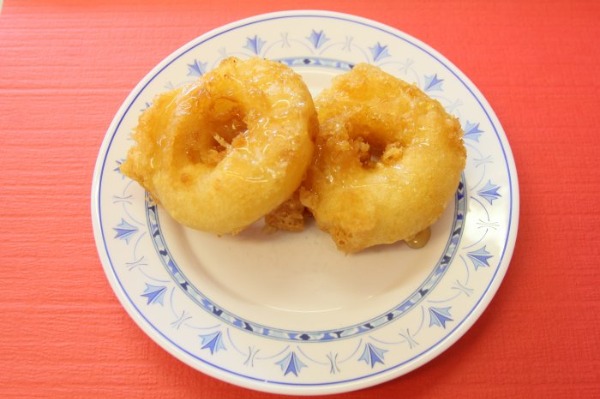 111. Beignets d’ananas