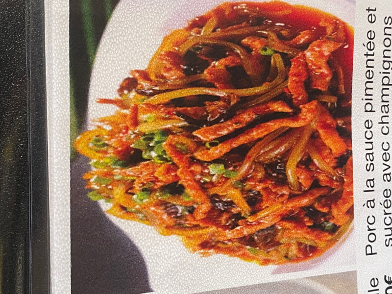 porc a la sauce pimentee et sucree avec champignons noirs