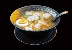 307. Ramen in brodo con pesce