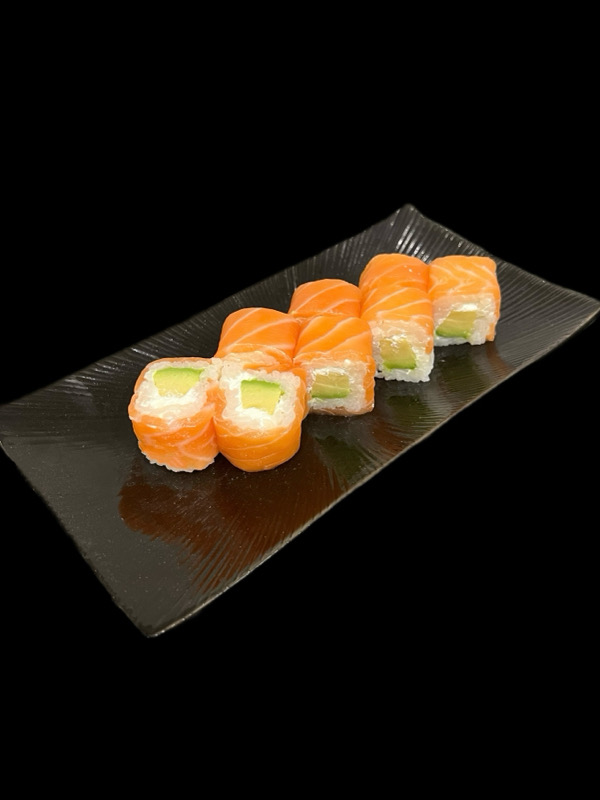 C14 Saumon rolls avocat cheese