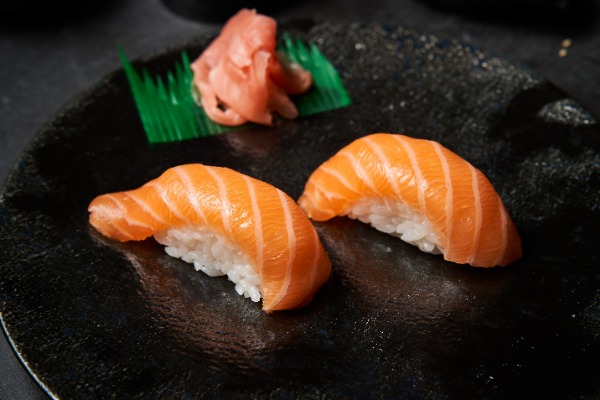 SU1. 2 Sushi saumon