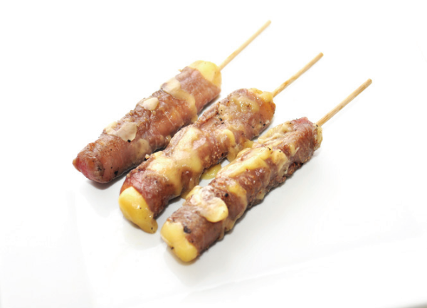 06// 3 brochettes bœuf au fromage