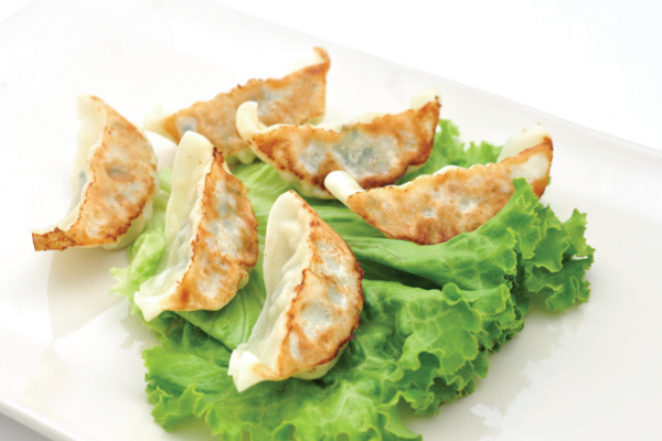 08// 6 raviolis japonais(gyoza)