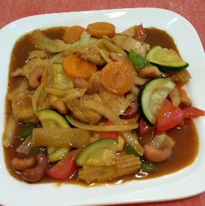 74 "Poulet" aux noix de Cajou