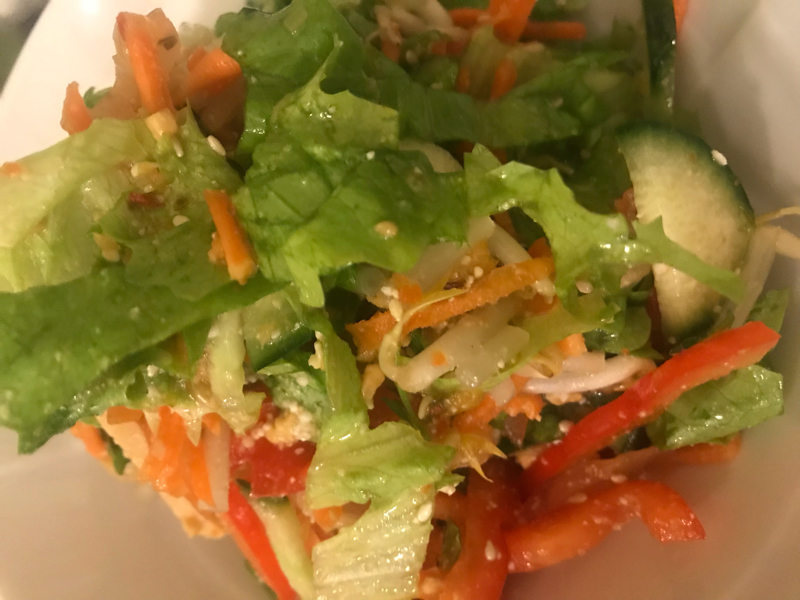 16 Salade vietnamienne (légèrement épicée)