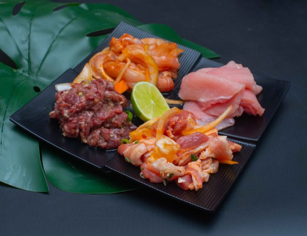 809 Assorted meat barbecue (beef,porc,chicken) 肉类拼盘(牛，鸡，猪，羊）