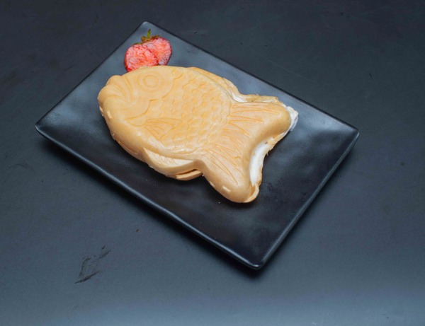 D7 Red bean Taiyaki or green tea Taiyaki 1pc 鲷鱼烧冰激凌（抹茶/红豆）