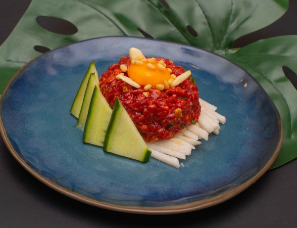 E11 bovine tartar 生牛肉