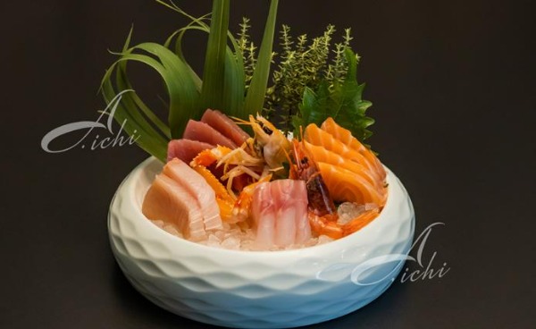 131. SASHIMI SPECIALE 14pz