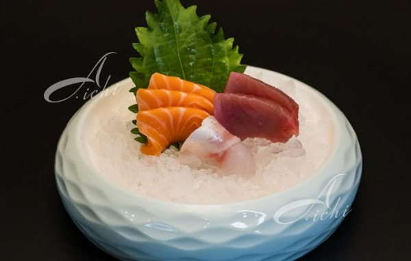 130. SASHIMI MIX 8pz