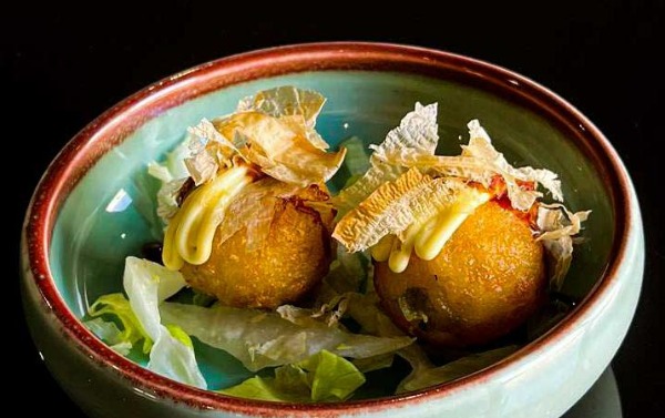 15. TAKOYAKI 2pz