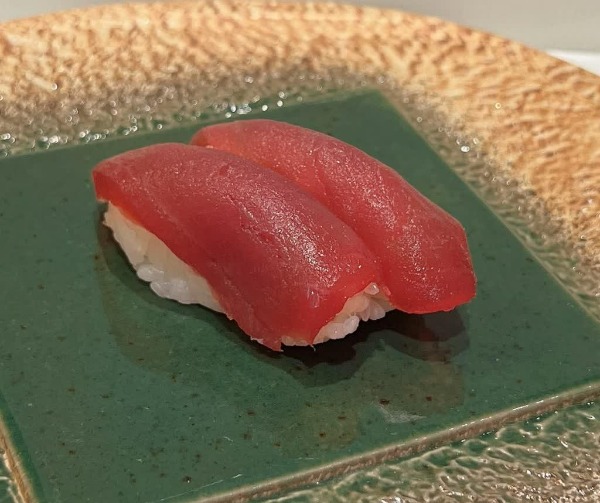 298. Nigiri tonno