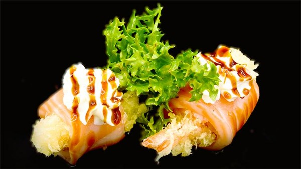 223. Salmone in tempura 2 pezzi