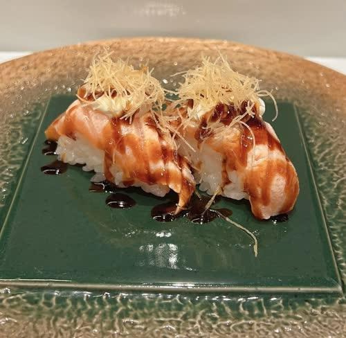 297. Nigiri sake flower
