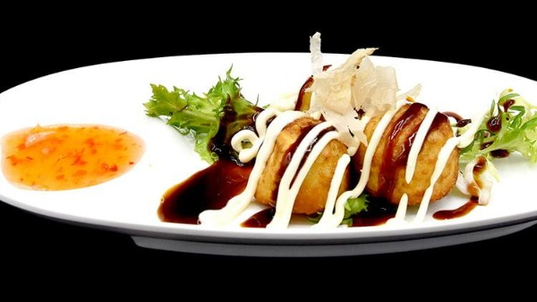 6. Takoyaki 3 pezzi