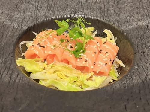 226. Insalata con salmone