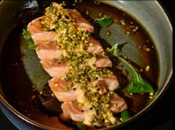 32. Tataki pistacchio